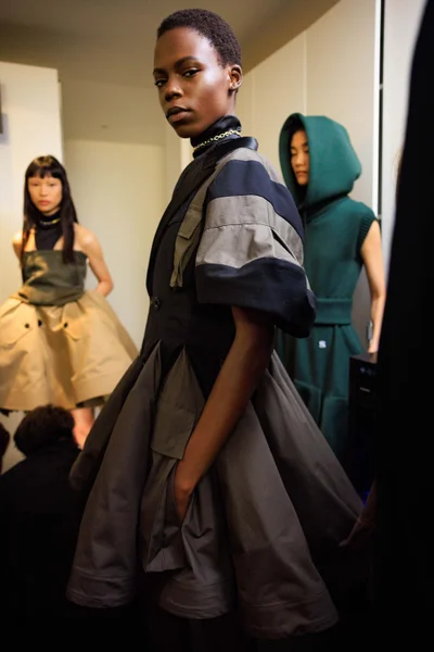 Look 4